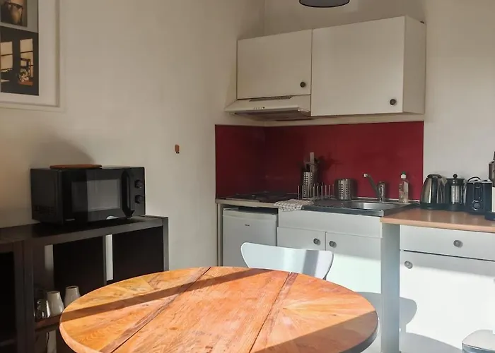 Meublé Avec Jardinet - 25 M2 - - Le Guichet Apartamento Orsay